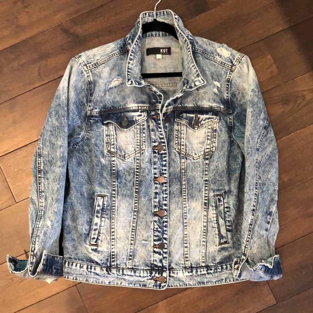Emma Boyfriend Denim Jean Jacket Distressed Sz L